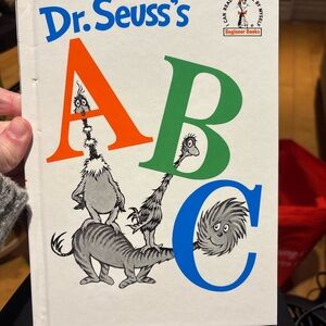 Children book lot! Dr Suess, Charlie Brown